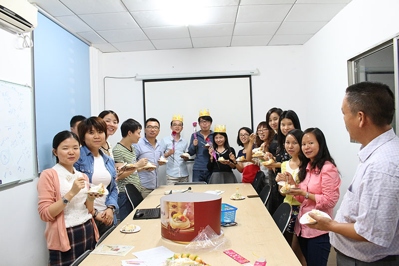 维多利亚老品牌vic(集团)官方网站
