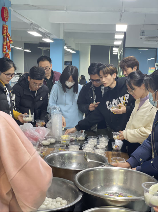 维多利亚老品牌vic(集团)官方网站