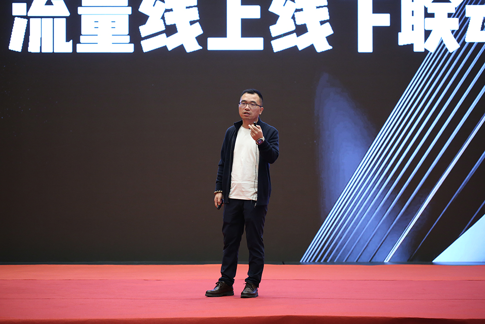 维多利亚老品牌vic(集团)官方网站