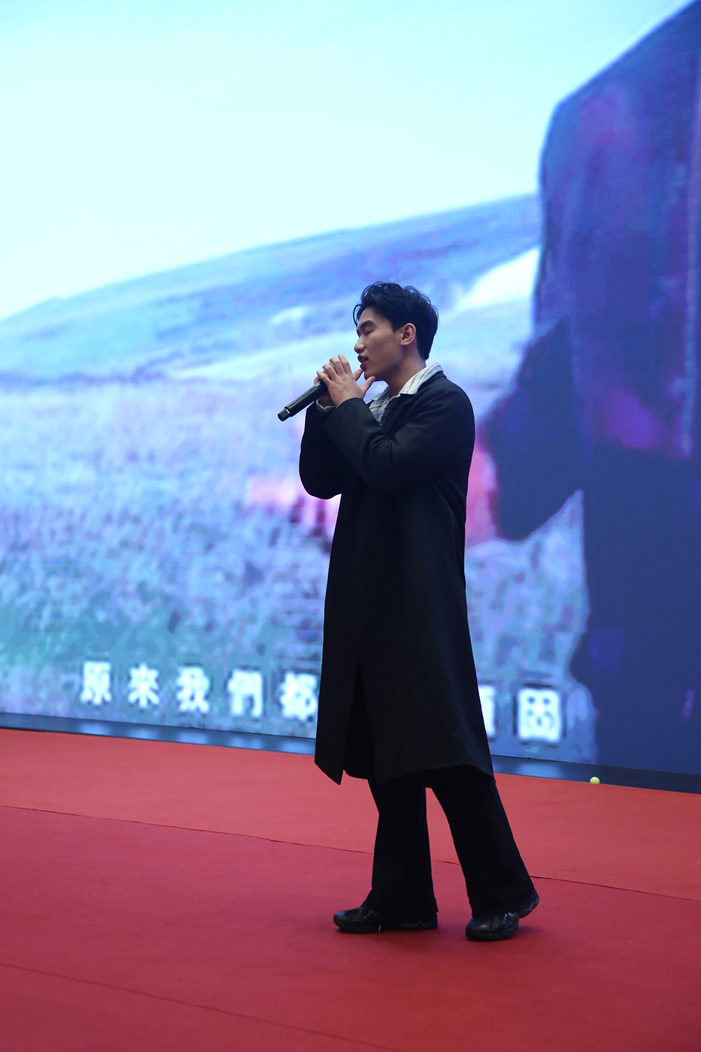 维多利亚老品牌vic(集团)官方网站
