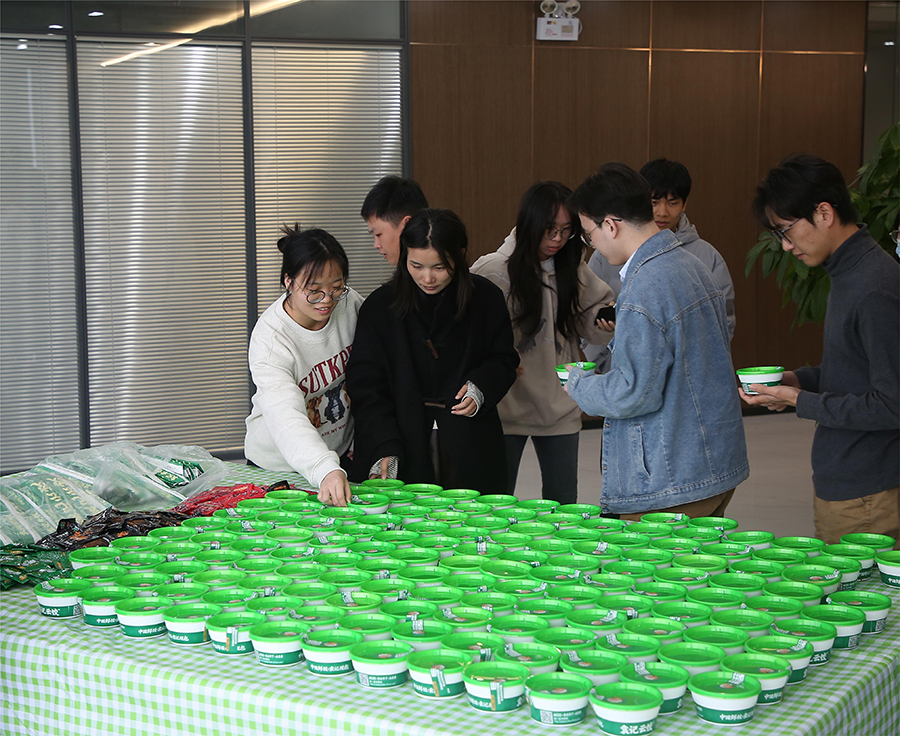 维多利亚老品牌vic(集团)官方网站