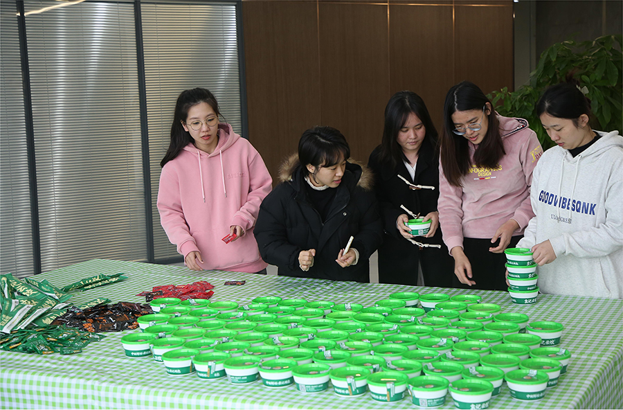 维多利亚老品牌vic(集团)官方网站